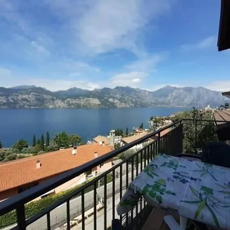 Lägenhet Balkon Mit Herrlichem Seeblick, Schwimmbad, Wlan, Parkplatz, Neben Ortskern